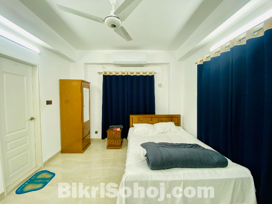 Furnished 2-Bedroom Apt Rent in Bashundhara R/A, Dhaka